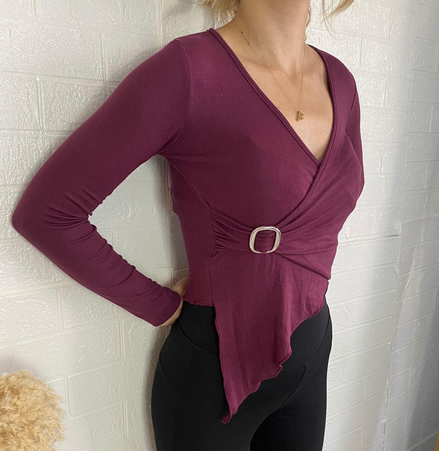 Bordo Zarif Tokalı Asimetrik Bluz